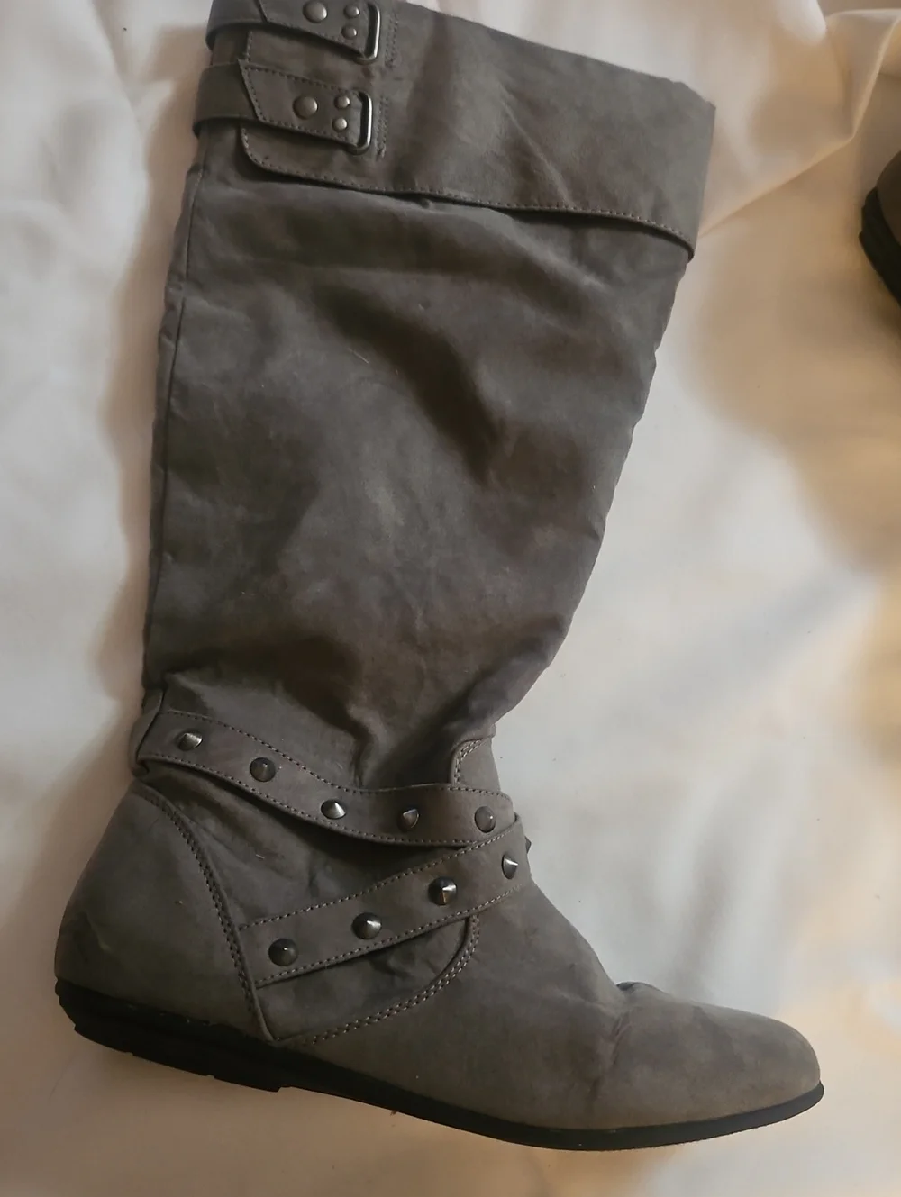 Batari Soft Suede Style  Higg Top Boot